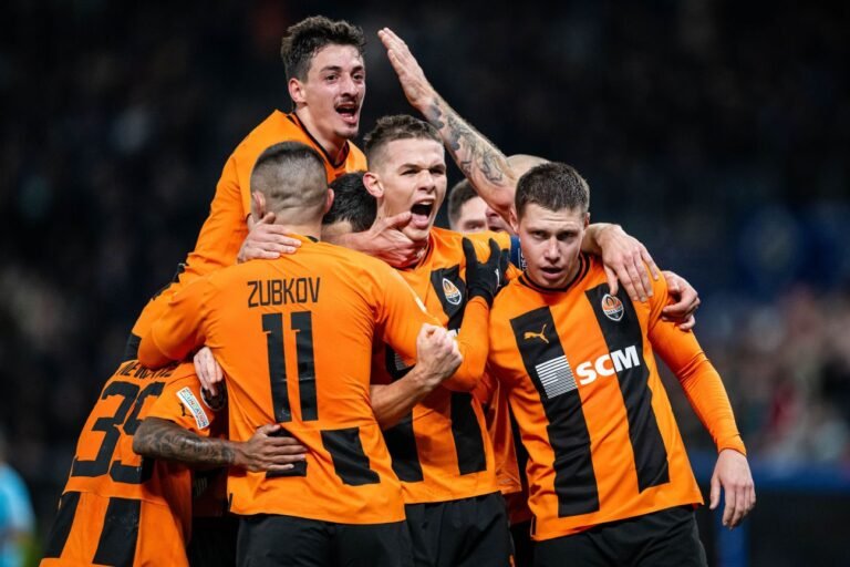 Shakhtar Stuns Barcelona With a 2–1 Champions League Victory